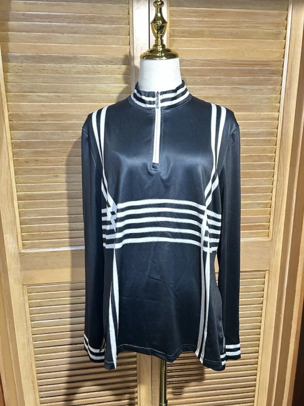 CEGOLFS Women’s Black/White Striped 1/4 Zip Mock Neck Pullover Active XL NWT